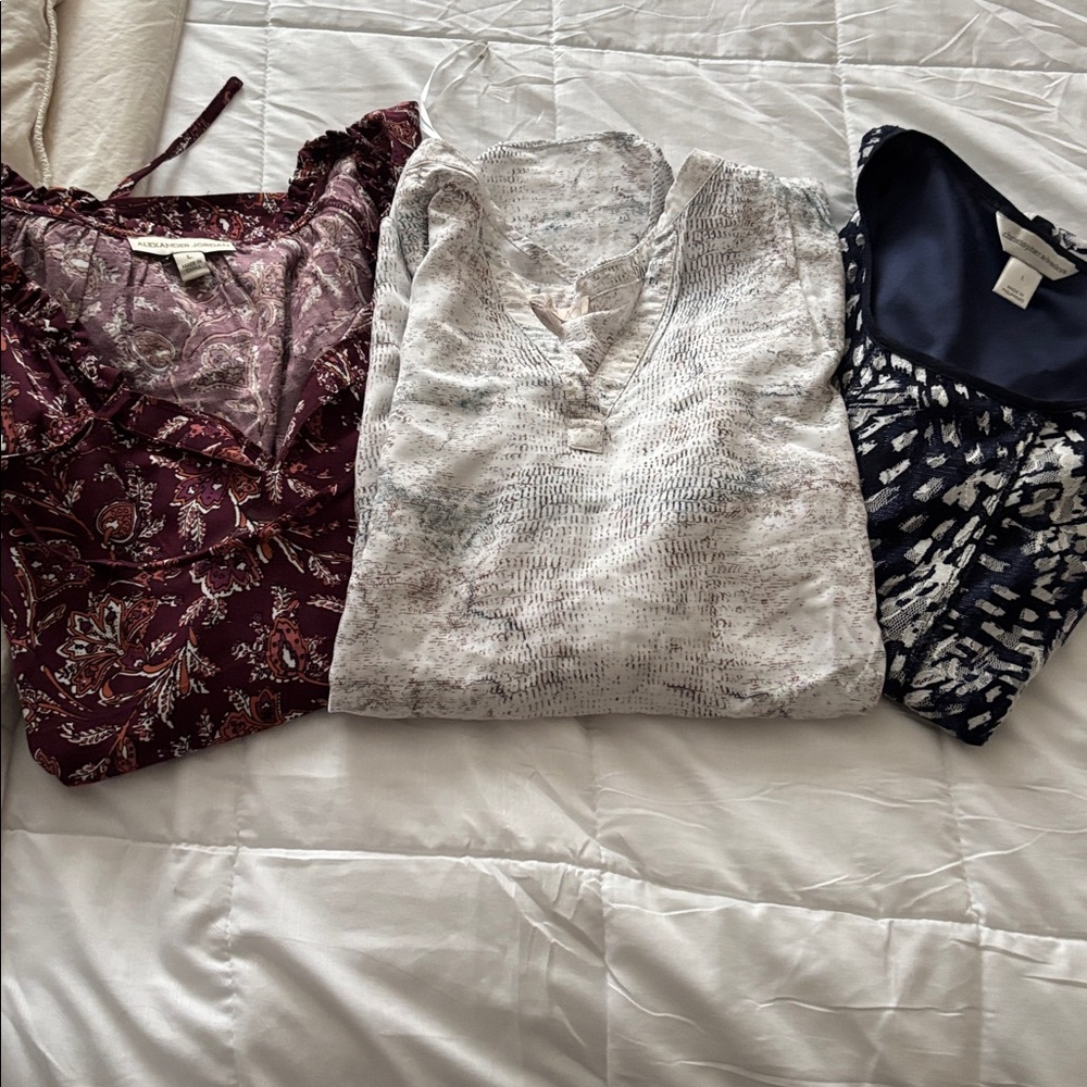 Lila Rose Jordan Alexander Christopher Banks THREE women’s mid sleeve  shirts